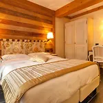 Hotel Lo Scoiattolo Courmayeur