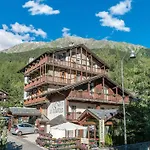 Lo Scoiattolo 4* Courmayeur