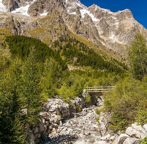 Lo Scoiattolo Szálloda Courmayeur