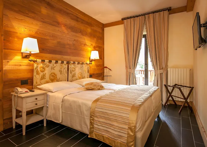 Szálloda Lo Scoiattolo Courmayeur