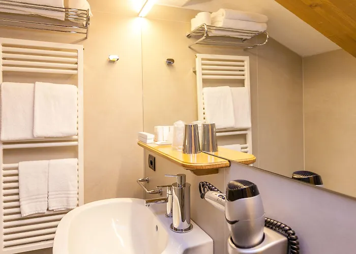 Szálloda Lo Scoiattolo Courmayeur