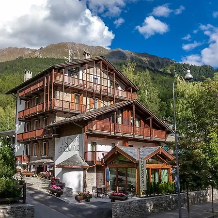 Lo Scoiattolo Hotell Courmayeur
