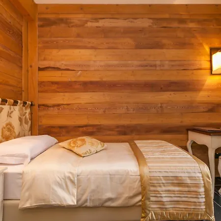 Lo Scoiattolo Hotel