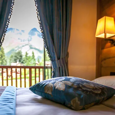 Lo Scoiattolo Hotell 4*