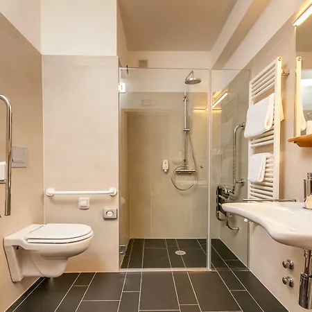 Lo Scoiattolo Hotell 4*