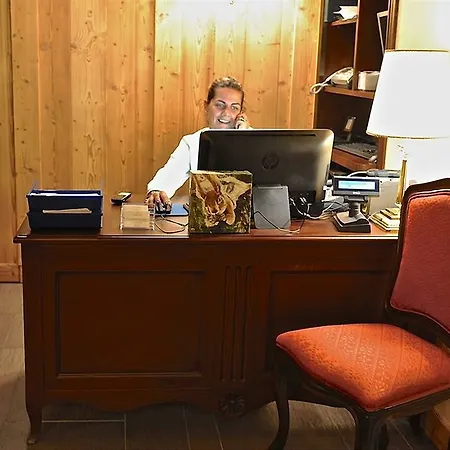 Lo Scoiattolo Hotell Courmayeur