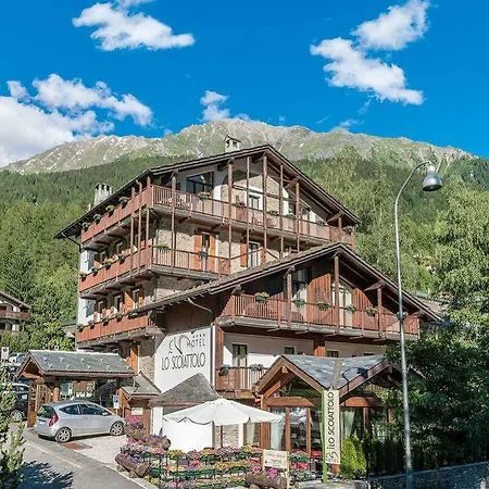Lo Scoiattolo 4* Курмайор