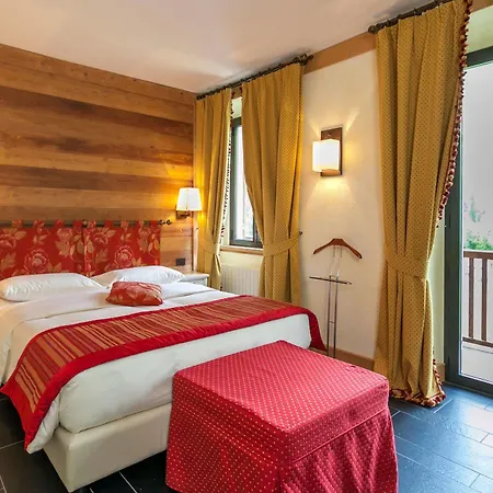 Lo Scoiattolo Szálloda Courmayeur