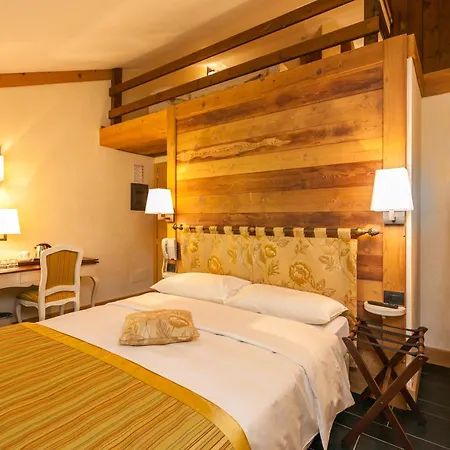 Lo Scoiattolo Hotell