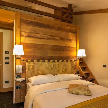 Hotell Lo Scoiattolo Courmayeur
