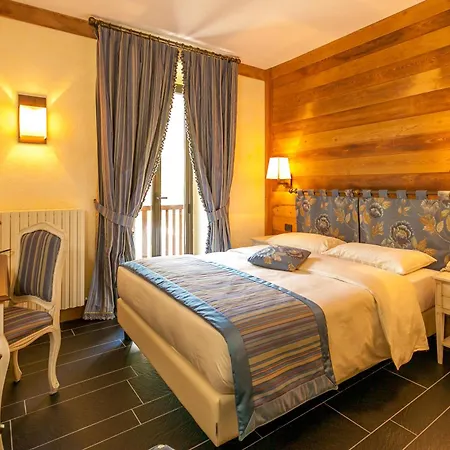 Hotell Lo Scoiattolo Courmayeur