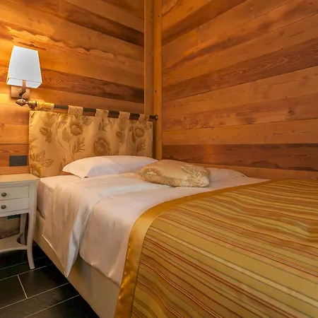 Lo Scoiattolo Szálloda Courmayeur