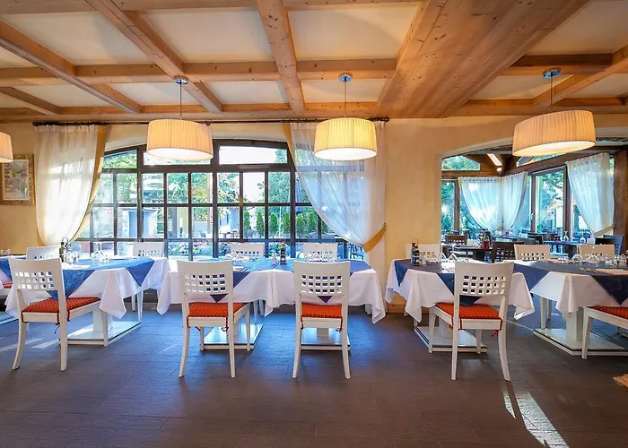 Lo Scoiattolo 酒店 库马约尔