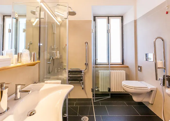 Lo Scoiattolo 库马约尔