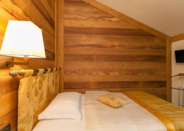 Hotel Lo Scoiattolo 4*